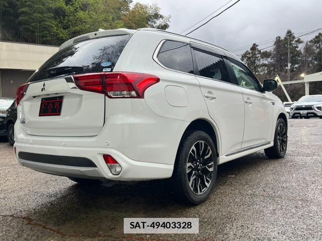 Mitsubishi OUTLANDER PHEV 2016-02 7800052-6