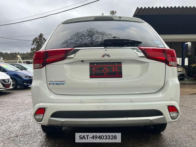 Mitsubishi OUTLANDER PHEV 2016-02 7800052-7