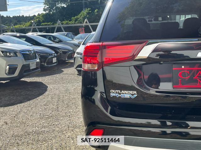 Mitsubishi OUTLANDER PHEV 2016-02 7800092-15