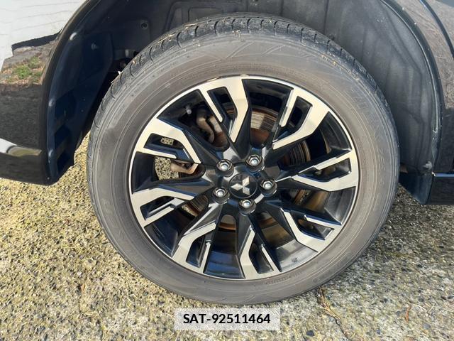 Mitsubishi OUTLANDER PHEV 2016-02 7800092-8