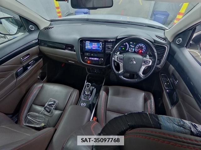 Mitsubishi OUTLANDER PHEV 2015-09 7800181-2