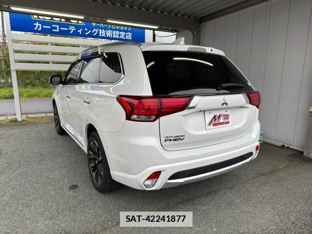Mitsubishi OUTLANDER PHEV 2017-05 7801942-3