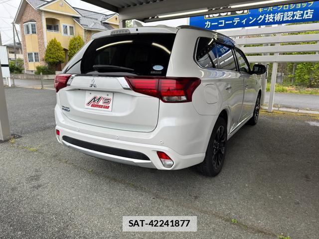 Mitsubishi OUTLANDER PHEV 2017-05 7801942-4