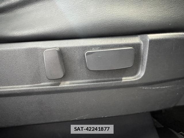 Mitsubishi OUTLANDER PHEV 2017-05 7801942-9
