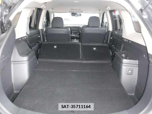 Mitsubishi OUTLANDER PHEV 2016-01 7803260-12