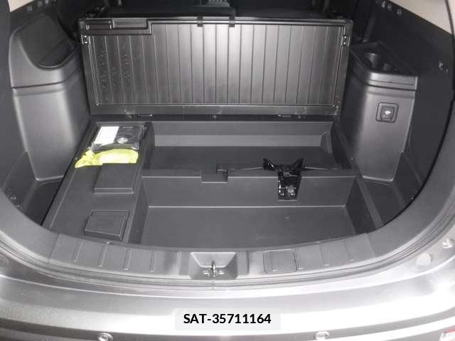 Mitsubishi OUTLANDER PHEV 2016-01 7803260-14