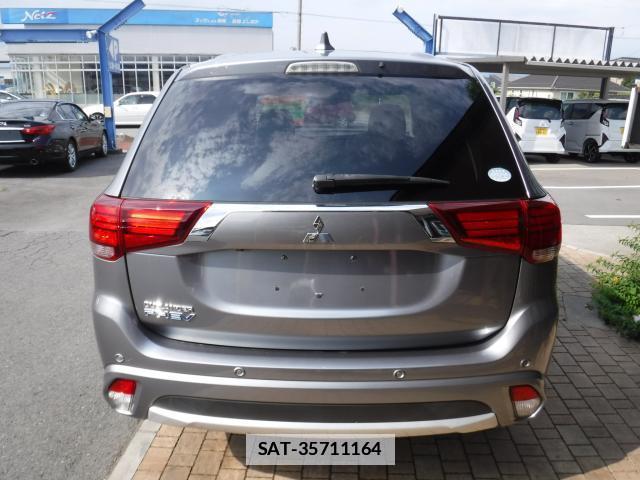 Mitsubishi OUTLANDER PHEV 2016-01 7803260-3