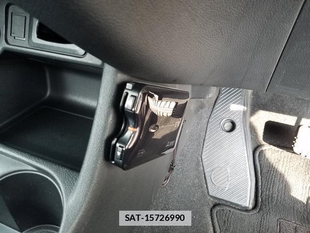 Mitsubishi OUTLANDER PHEV 2014-06 7806698-15