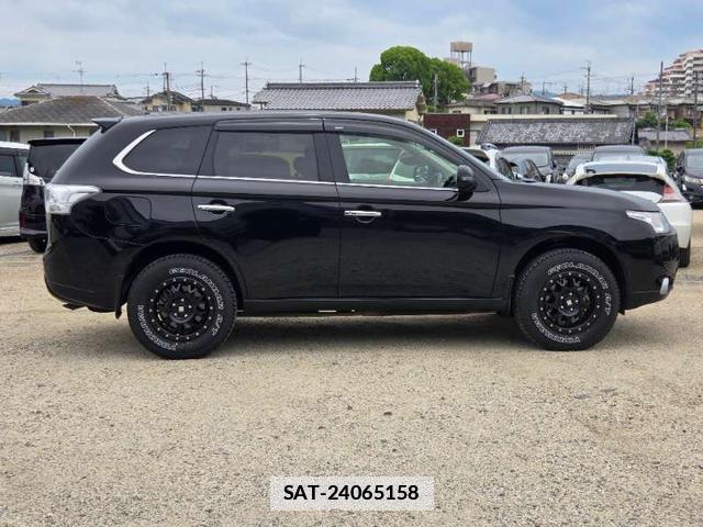Mitsubishi OUTLANDER PHEV 2013-12 7808504-13