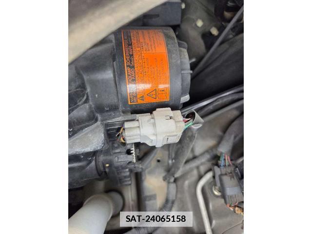 Mitsubishi OUTLANDER PHEV 2013-12 7808504-17