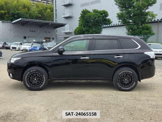 Mitsubishi OUTLANDER PHEV 2013-12 7808504-2