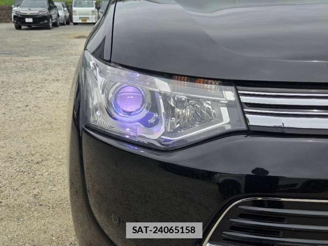 Mitsubishi OUTLANDER PHEV 2013-12 7808504-7