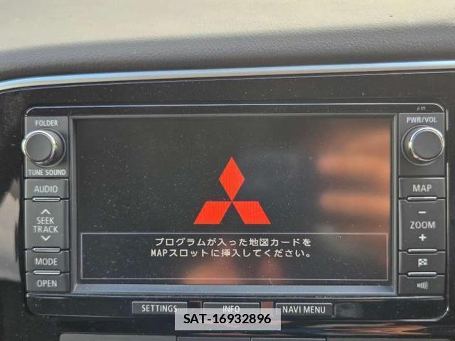 Mitsubishi OUTLANDER PHEV 2014-06 7808532-8