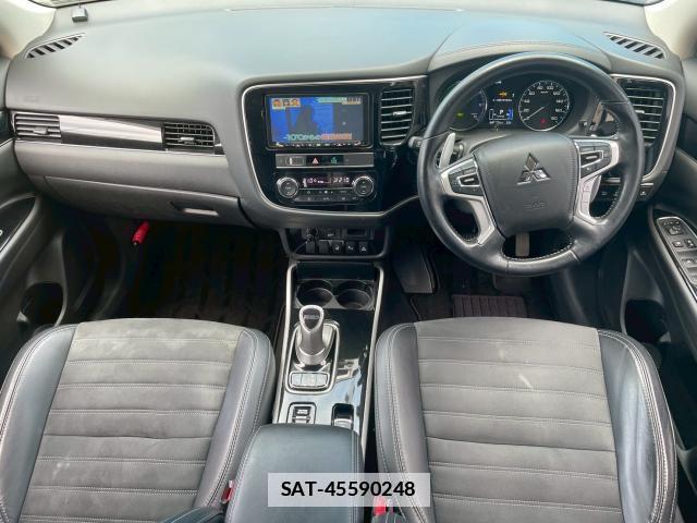 Mitsubishi OUTLANDER PHEV 2018-11 7809570-1