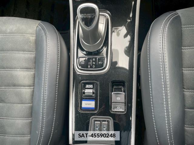 Mitsubishi OUTLANDER PHEV 2018-11 7809570-16