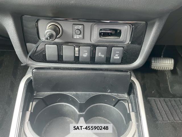 Mitsubishi OUTLANDER PHEV 2018-11 7809570-17