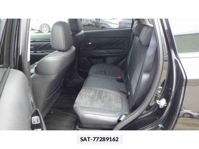 Mitsubishi OUTLANDER PHEV 2019-06 7810266-9