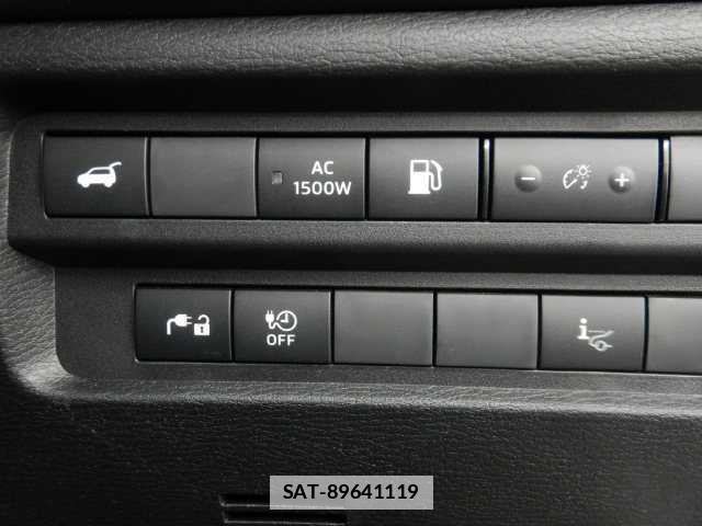 Mitsubishi OUTLANDER PHEV 2025-04 7810806-11