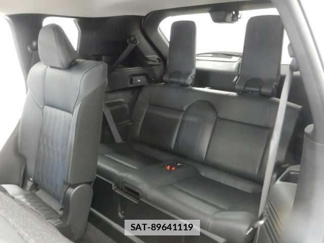 Mitsubishi OUTLANDER PHEV 2025-04 7810806-18
