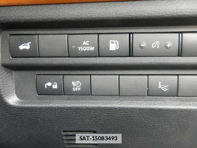 Mitsubishi OUTLANDER PHEV 2023-01 7810876-11