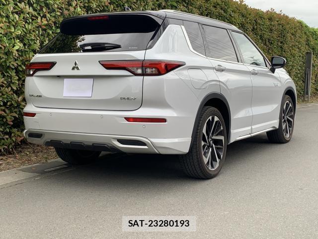 Mitsubishi OUTLANDER 2022-01 7806000-13