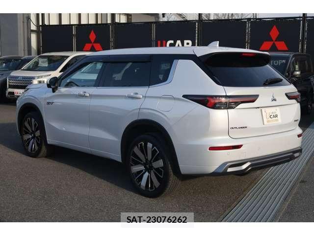 Mitsubishi OUTLANDER 2024-12 7809253-1
