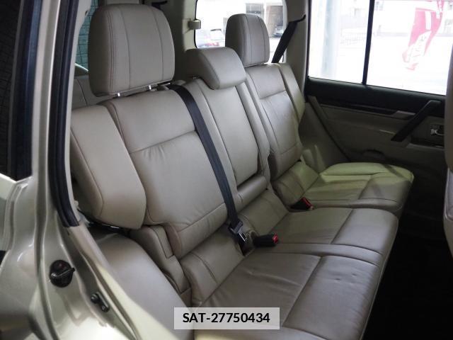 Mitsubishi PAJERO 2014-10 7796023-6