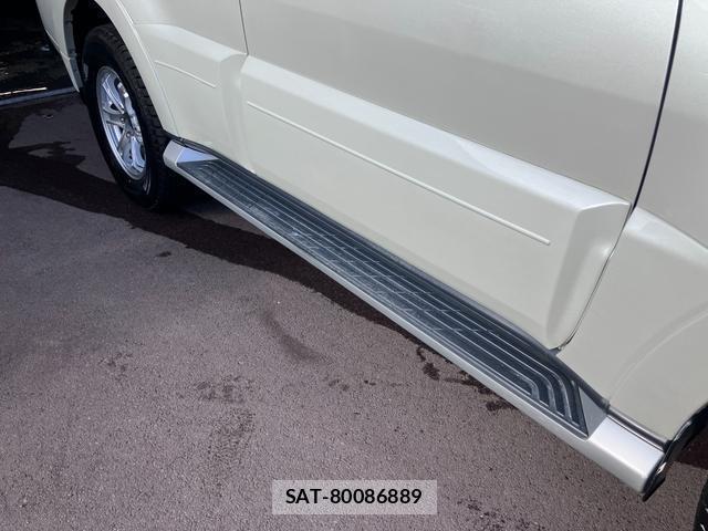 Mitsubishi PAJERO 2015-07 7808414-10