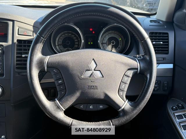 Mitsubishi PAJERO 2012-11 7808775-17