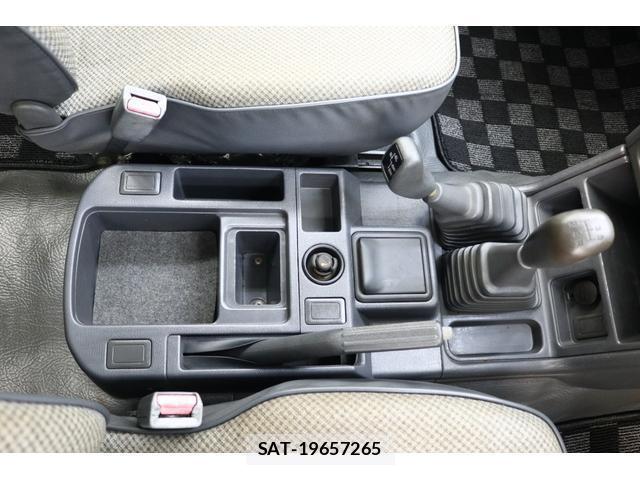 Mitsubishi PAJERO 1992-07 7809297-8