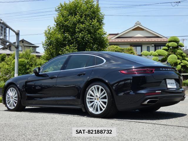 Porsche PANAMERA 2017-06 7794550-1