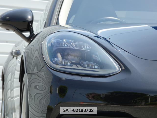 Porsche PANAMERA 2017-06 7794550-2