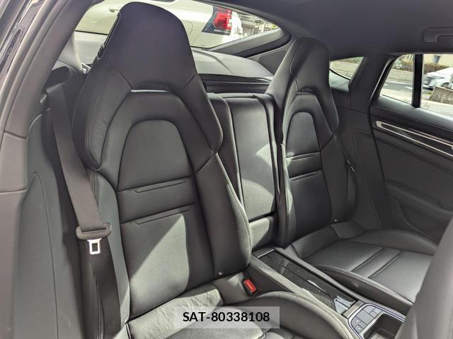 Porsche PANAMERA 2017-08 7795297-18