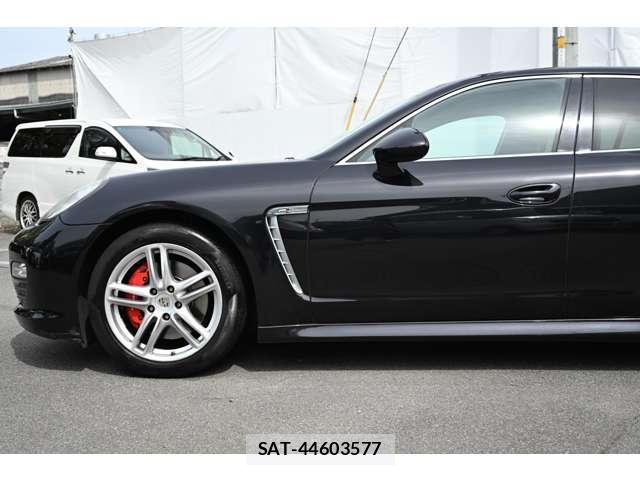 Porsche PANAMERA 2011-05 7796615-10