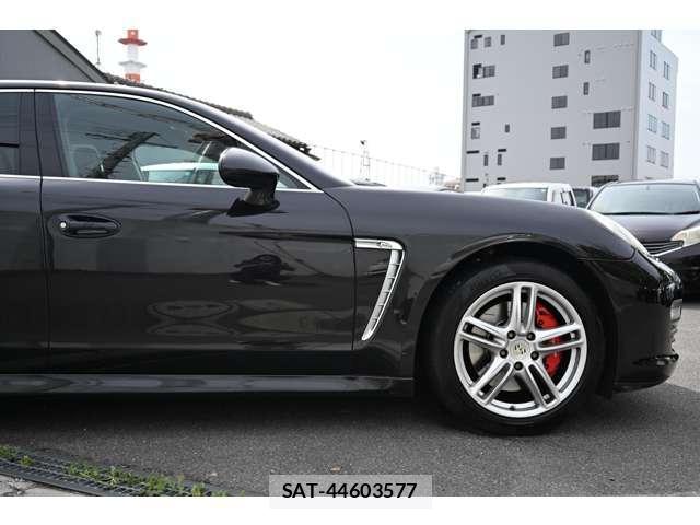 Porsche PANAMERA 2011-05 7796615-14