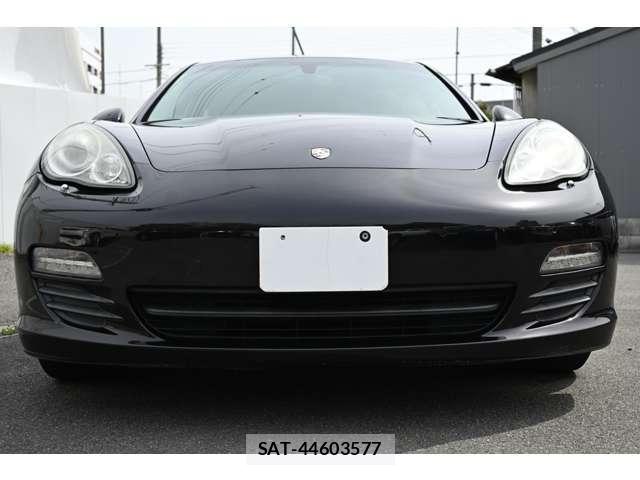 Porsche PANAMERA 2011-05 7796615-4