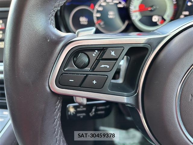 Porsche PANAMERA 2018-05 7797810-19