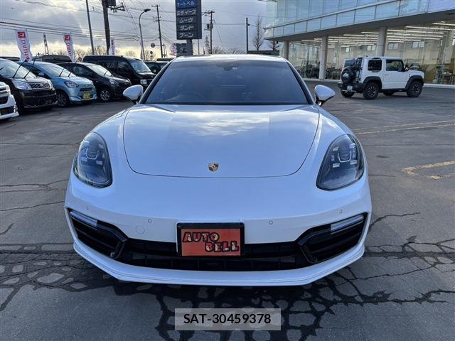Porsche PANAMERA 2018-05 7797810-2