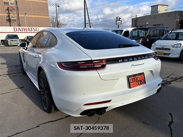 Porsche PANAMERA 2018-05 7797810-5