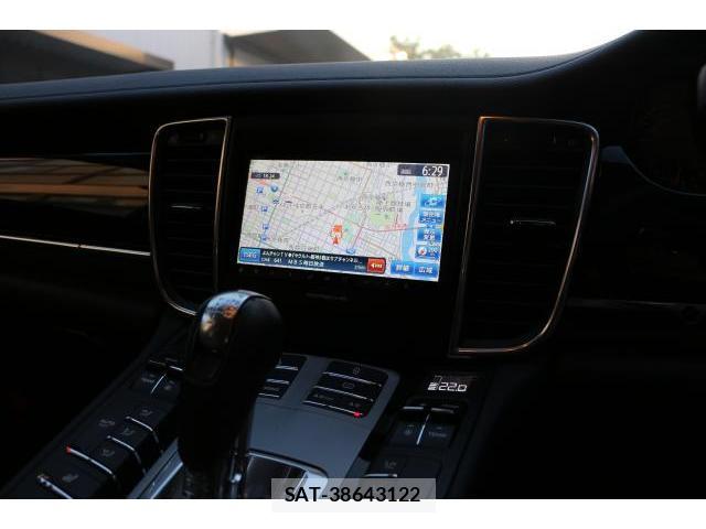 Porsche PANAMERA 2013-04 7799744-4