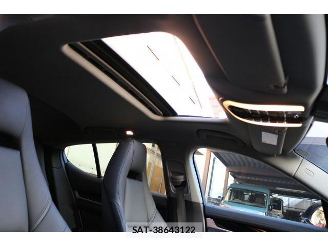 Porsche PANAMERA 2013-04 7799744-5