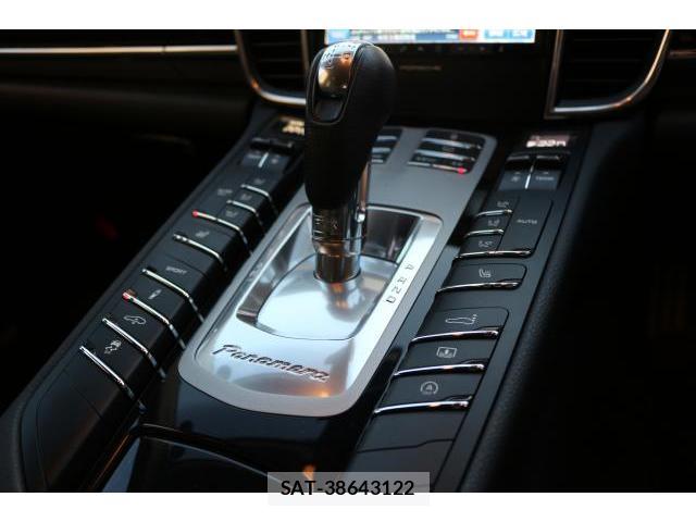 Porsche PANAMERA 2013-04 7799744-8