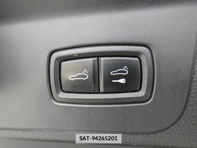 Porsche PANAMERA 2018-12 7800563-16