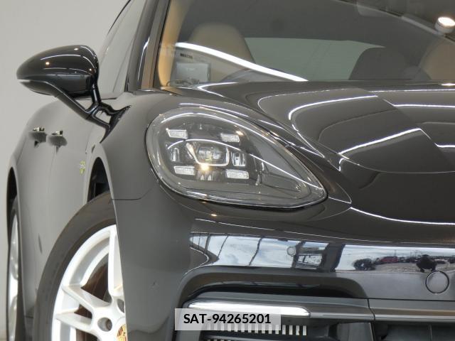 Porsche PANAMERA 2018-12 7800563-2