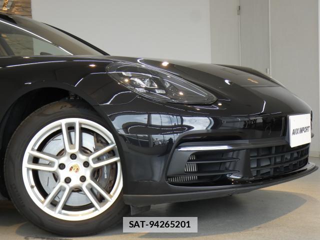 Porsche PANAMERA 2018-12 7800563-4