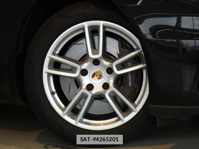 Porsche PANAMERA 2018-12 7800563-5