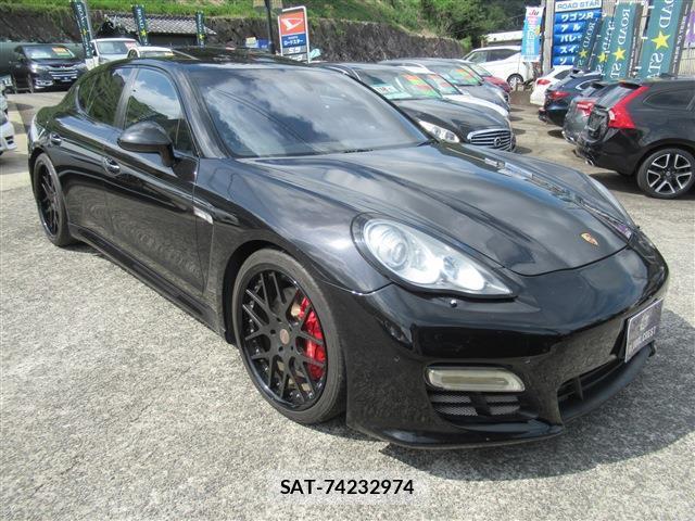 Porsche PANAMERA 2010-02 7802702-11