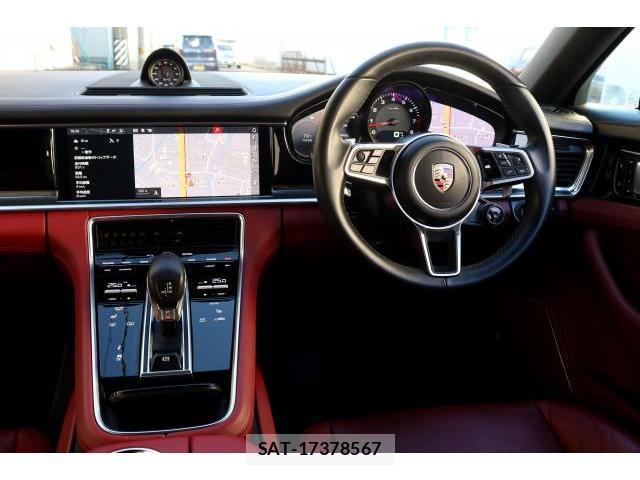 Porsche PANAMERA 2017-11 7803324-5