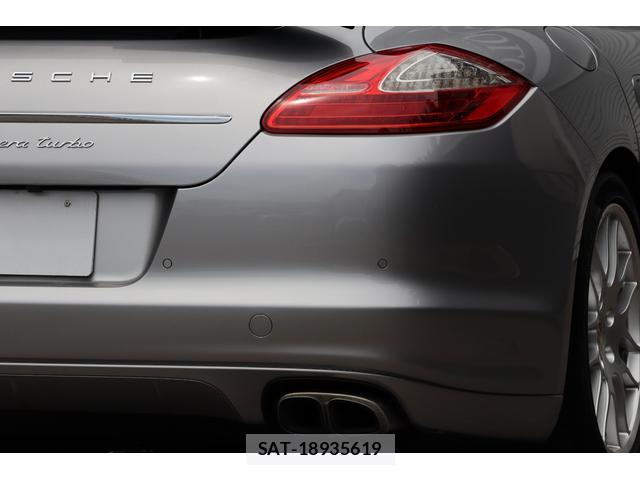 Porsche PANAMERA 2012-06 7803331-16