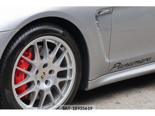 Porsche PANAMERA 2012-06 7803331-17